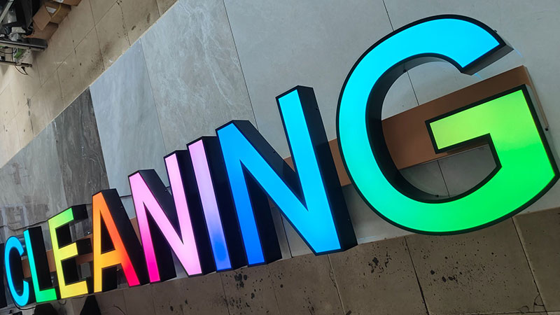 RGB LED Sign DRYCLEANING_FaceLitRacewayRGB5