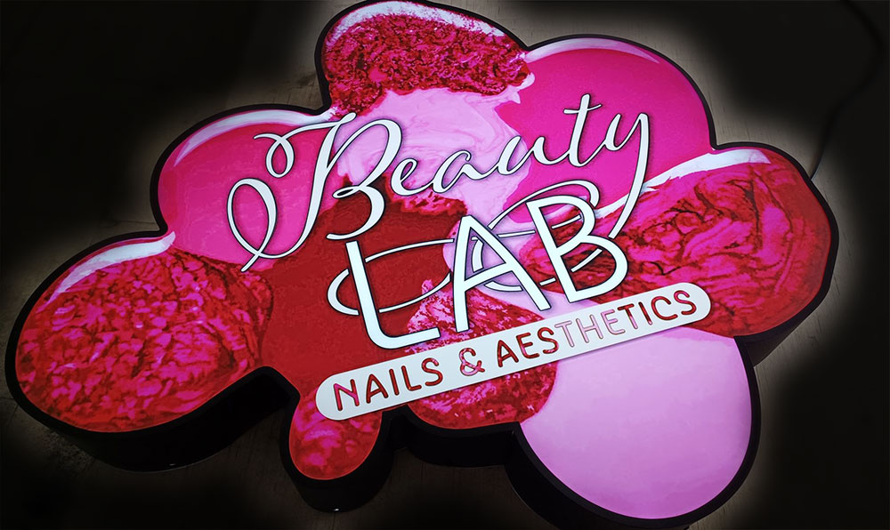 Light Box Sign beautylab